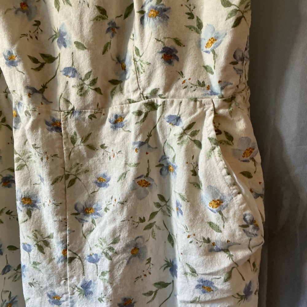 Old Navy Size Medium Perfect For Easter Floral Sp… - image 2